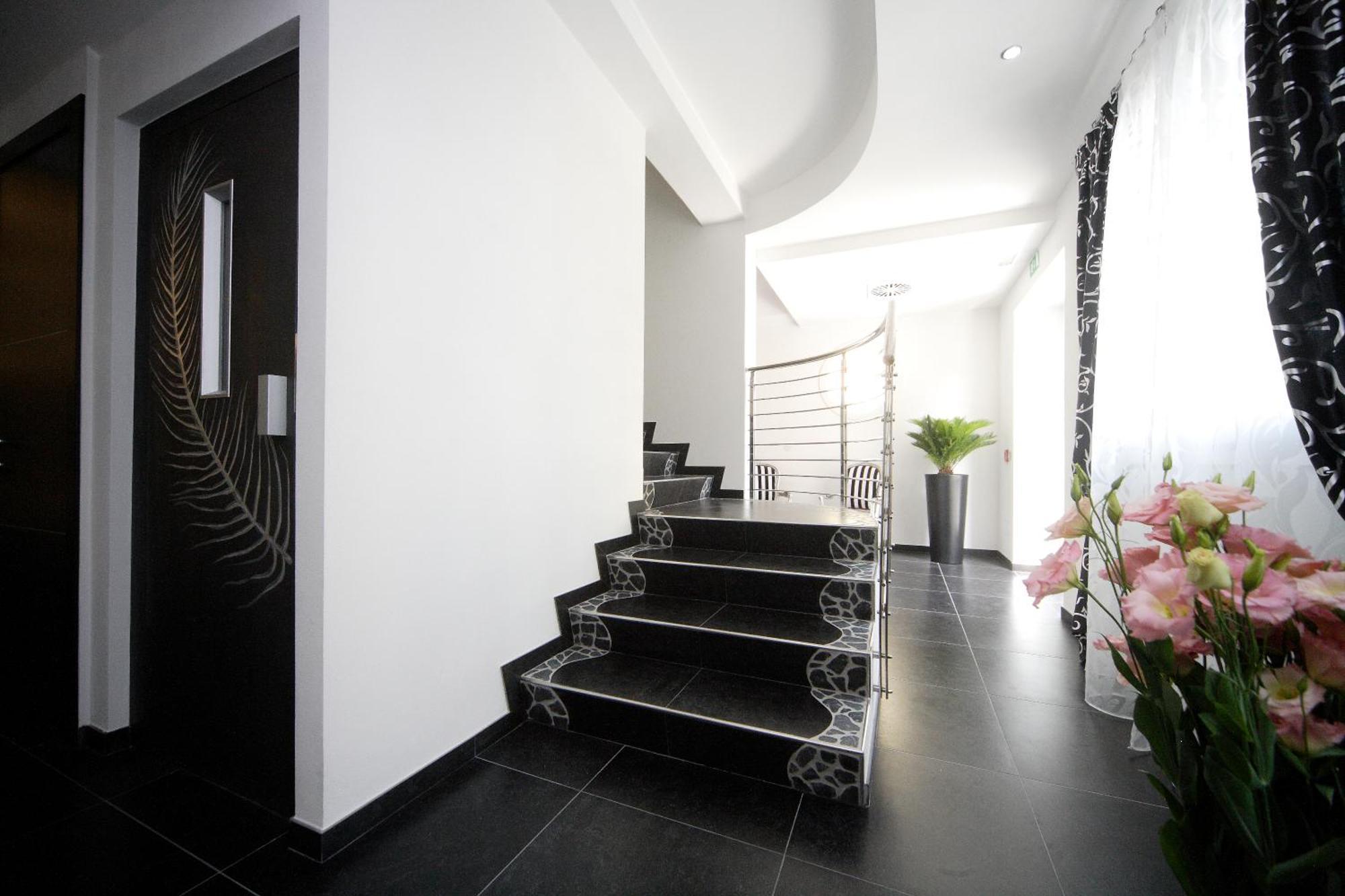 Residence Hotel Le Viole Rimini Buitenkant foto