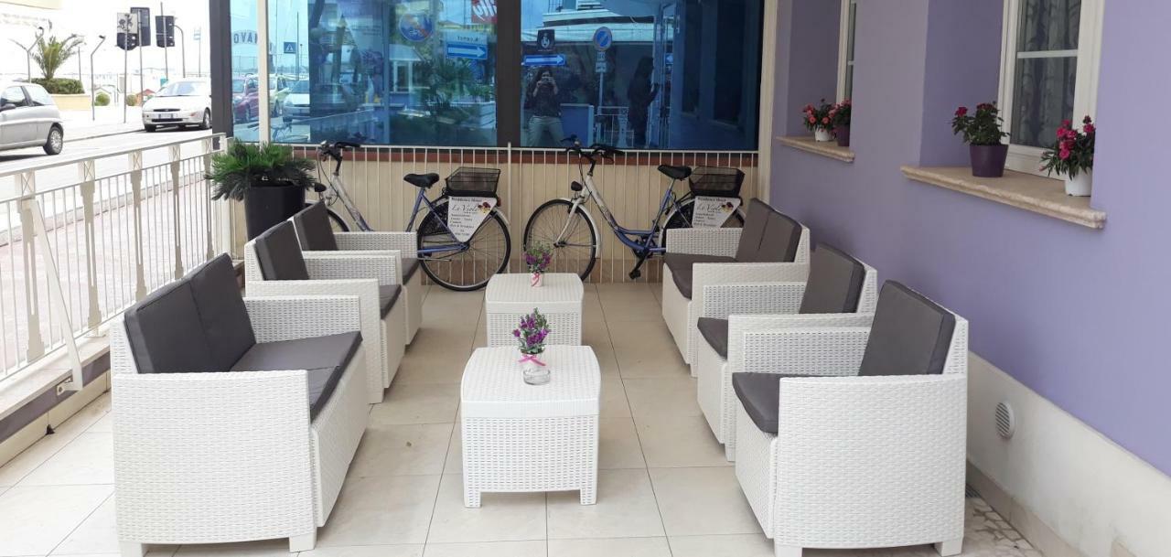 Residence Hotel Le Viole Rimini Buitenkant foto